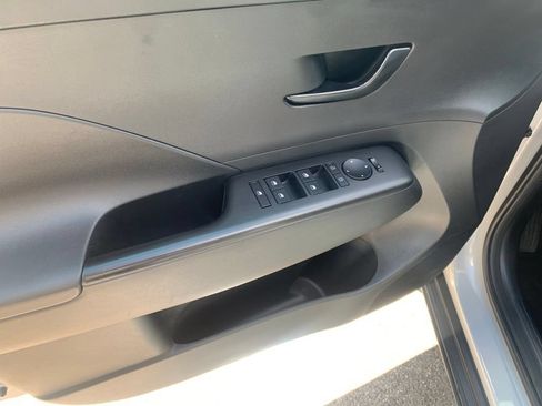 Certified 2024 Hyundai Kona SEL AWD/4WD image 11