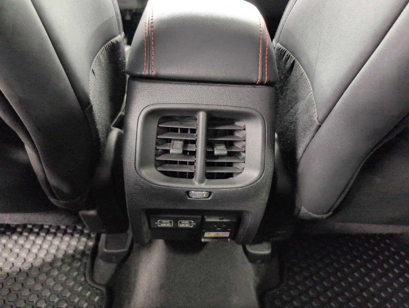 Used 2021 Jeep Cherokee Trailhawk AWD/4WD image 23