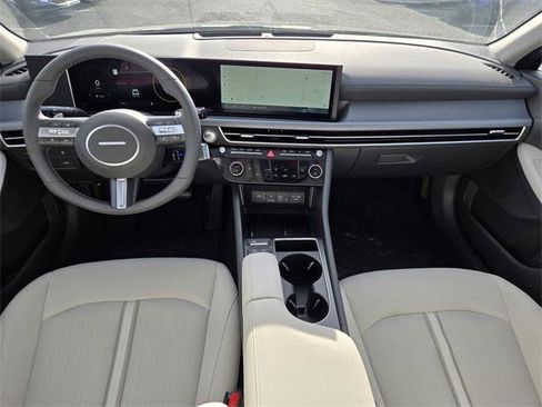 New 2025 Hyundai Sonata SEL image 12