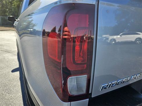 Used 2019 Honda Ridgeline Sport image 21