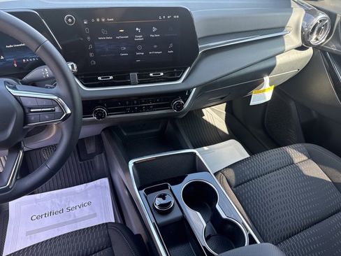 New 2026 Chevrolet Equinox LT w/ LPO, Floor Liner Package image 18