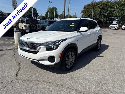 Used 2021 Kia Seltos S AWD/4WD image 6
