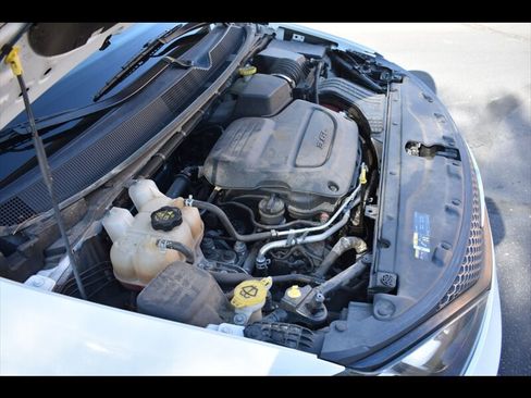 Used 2022 Chrysler Voyager LX w/ Fleet Security Group FWD image 41