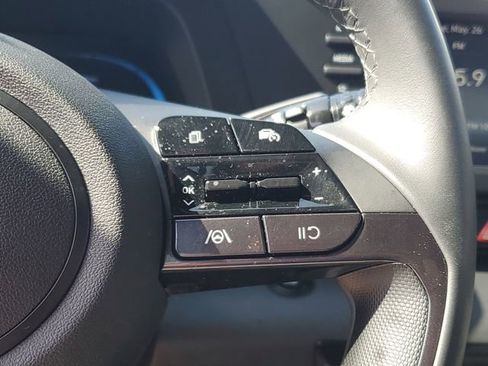 Used 2025 Hyundai Elantra Sport FWD image 15