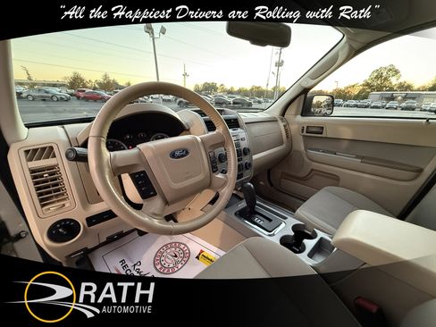 Used 2011 Ford Escape XLT w/ 202A Rapid Spec Order Code image 12