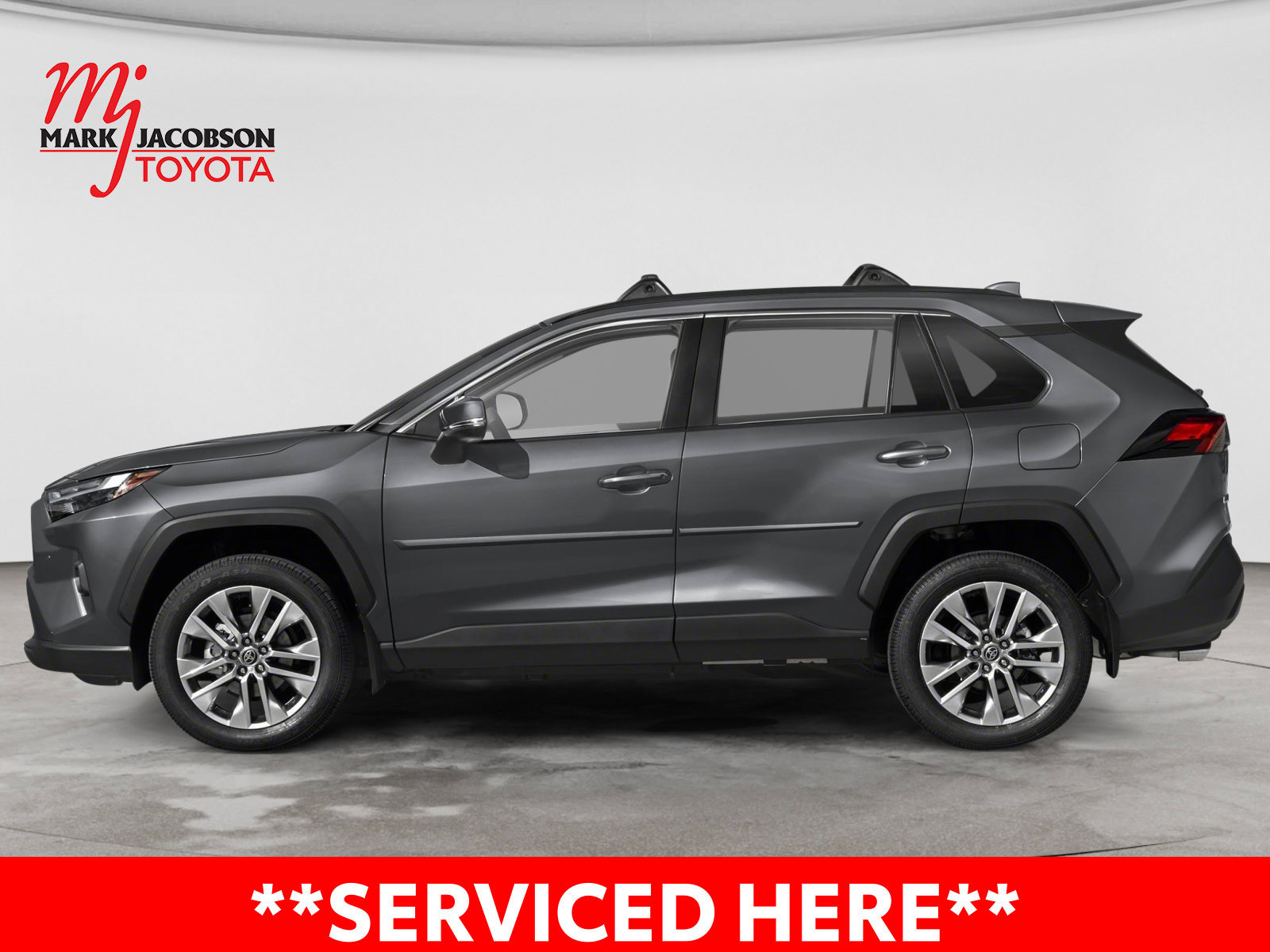 Used 2024 Toyota RAV4 XLE w/ Convenience Package FWD image 5