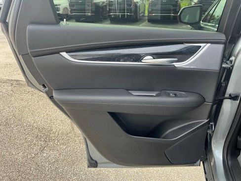 Used 2023 Cadillac XT5 Premium Luxury w/ Technology Package AWD/4WD image 24