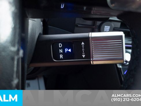 Used 2025 Hyundai Santa Fe Calligraphy image 31