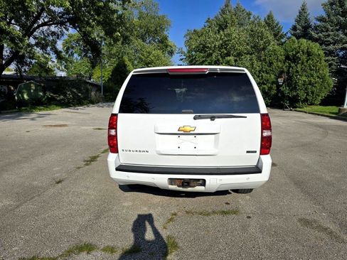 Used 2012 Chevrolet Suburban LT w/ Luxury Package image 4