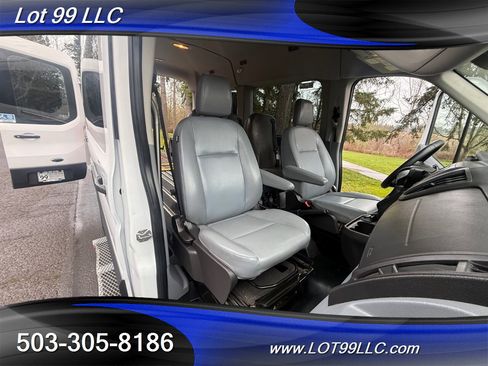 Used 2018 Ford Transit 150 XL image 53