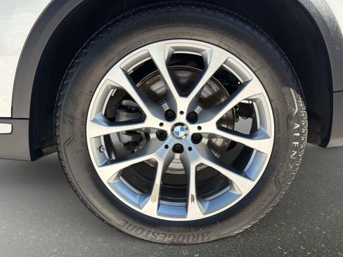 Used 2025 BMW X5 xDrive40i AWD/4WD image 18