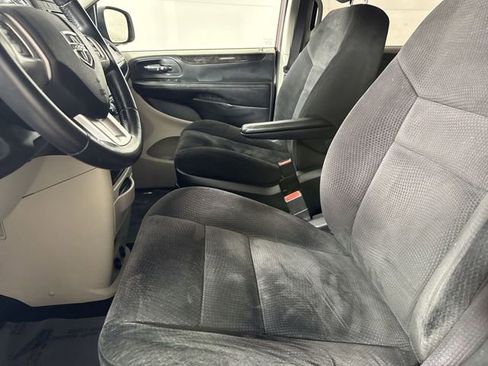 Used 2014 Dodge Grand Caravan American Value Package w/ UConnect Hands-Free Group image 5