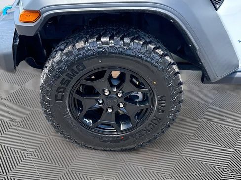 Used 2023 Jeep Wrangler Unlimited w/ Sun & Screen Package AWD/4WD image 20