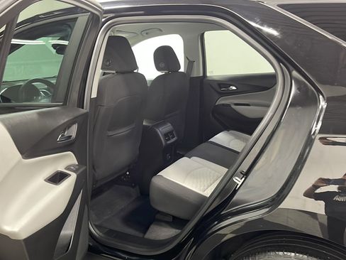 Used 2020 Chevrolet Equinox LS w/ LS Convenience Package FWD image 10