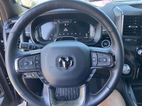 Used 2025 RAM 1500 Limited AWD/4WD image 29