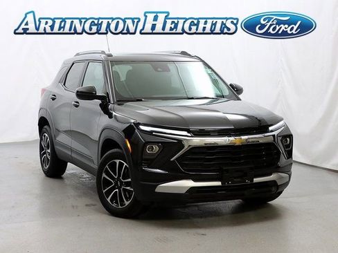 Used 2024 Chevrolet TrailBlazer LT w/ LT Cold Weather Package AWD/4WD image 1