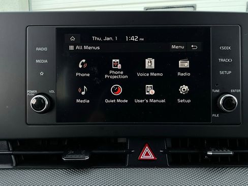 Used 2025 Kia Sportage LX image 27