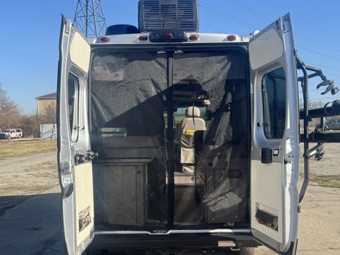 Used 2022 RAM ProMaster 3500 w/ Lane Management Group image 11