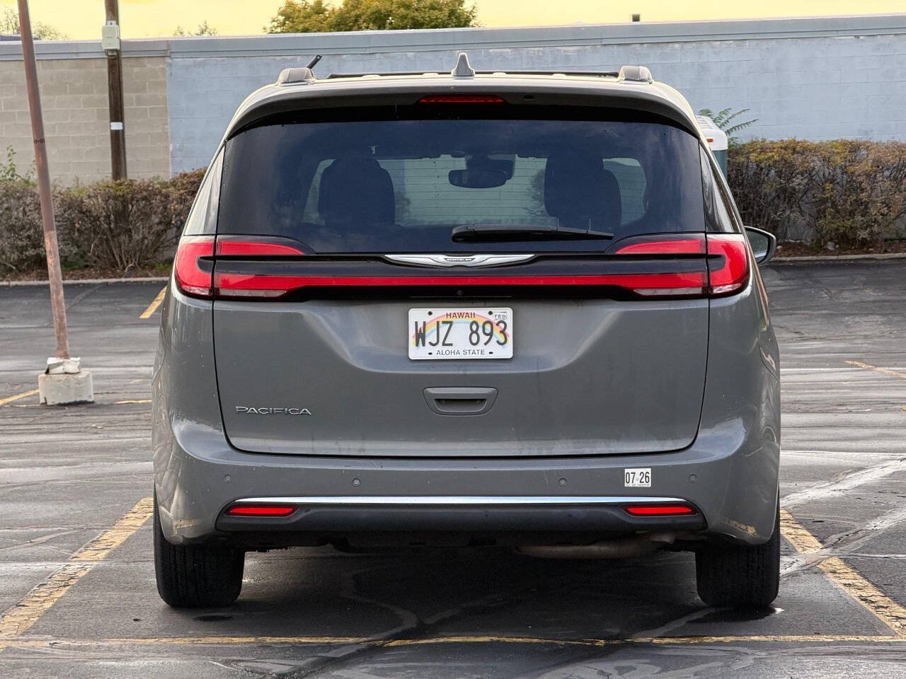Used 2022 Chrysler Pacifica Touring-L FWD image 4