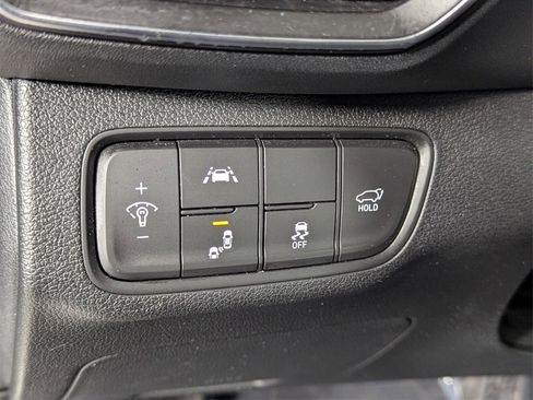 Used 2020 Hyundai Santa Fe Limited image 13