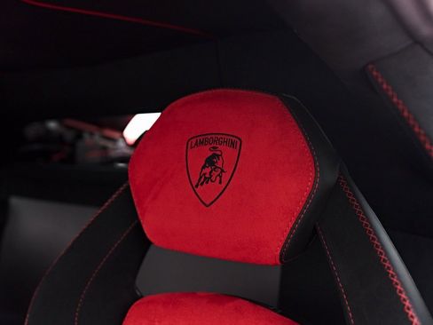 Used 2019 Lamborghini Aventador SVJ image 78