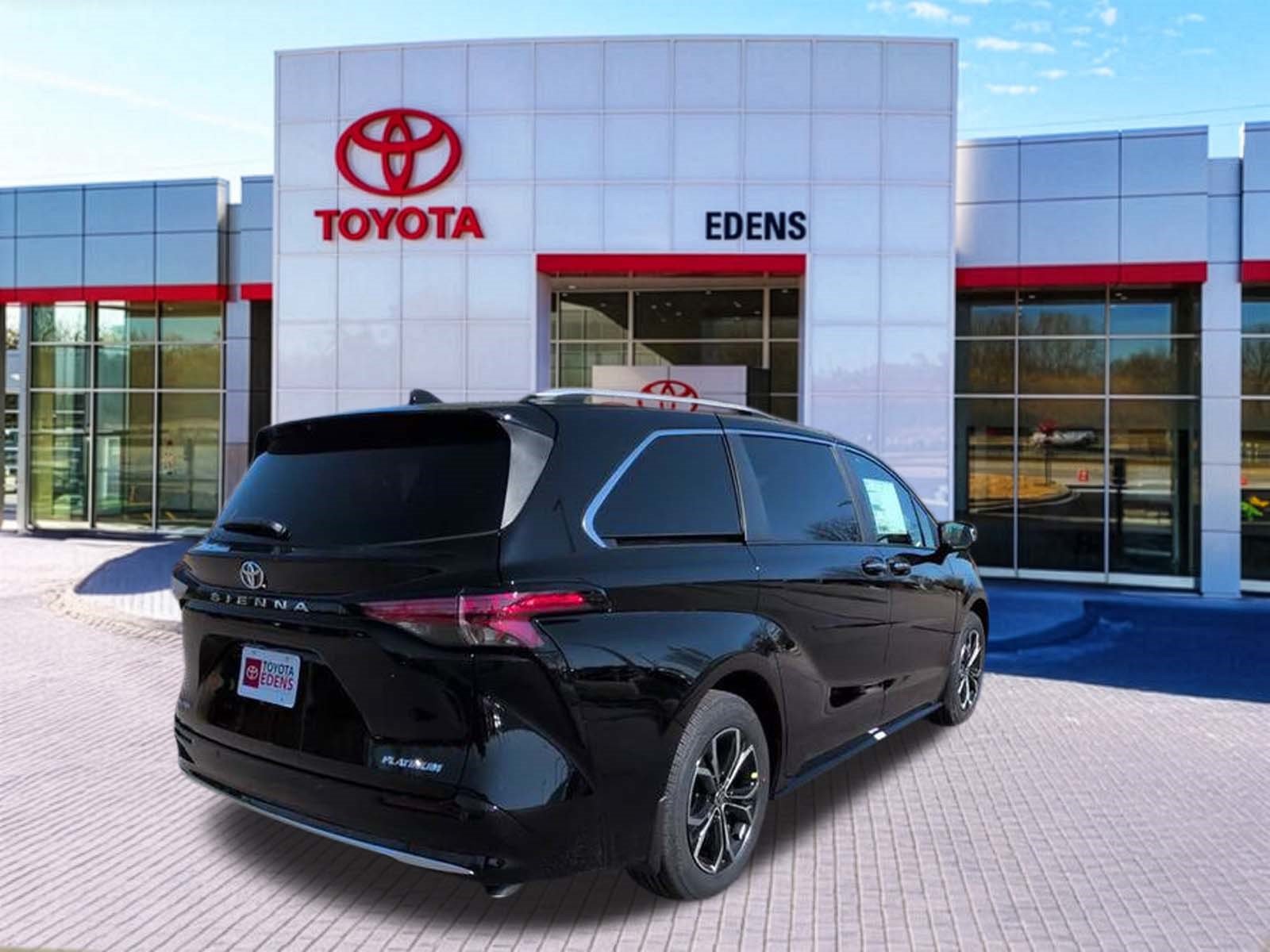 New 2026 Toyota Sienna Platinum AWD/4WD image 3