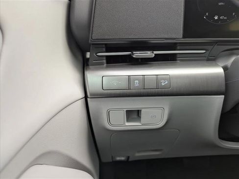 New 2026 Hyundai Kona SEL Premium image 17