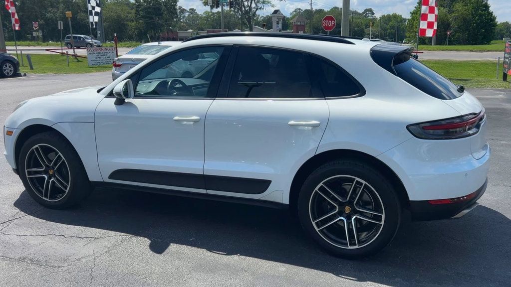 Used 2020 Porsche Macan AWD/4WD image 6