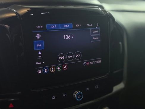 Used 2022 Chevrolet Traverse LT w/ Midnight/Sport Edition image 21