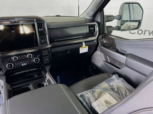 New 2026 Ford F350 Lariat w/ Black Appearance Package image 27