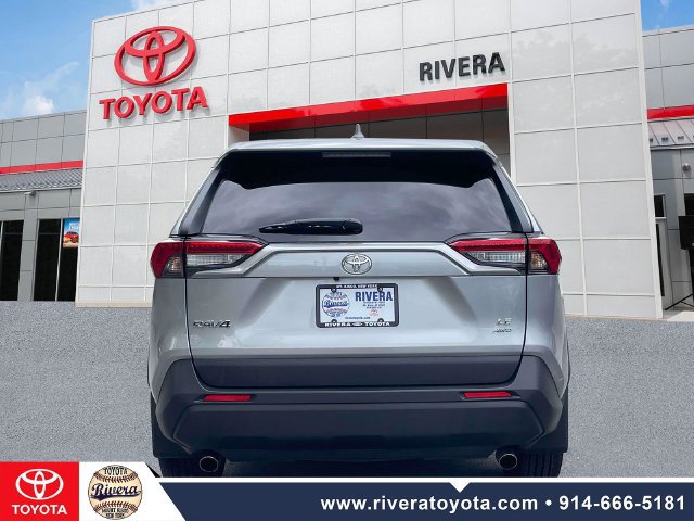 Certified 2025 Toyota RAV4 LE AWD/4WD image 8