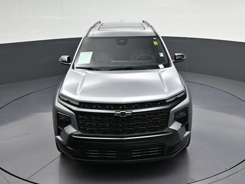 Used 2024 Chevrolet Traverse RS FWD image 24