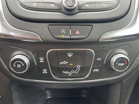 Certified 2022 Chevrolet Equinox LT image 30