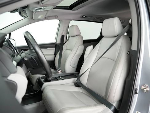 Used 2018 Honda Odyssey EX-L image 46