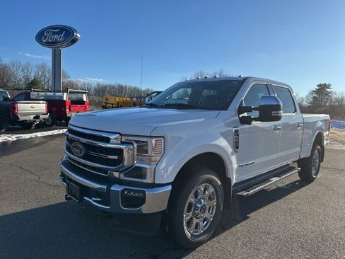 Used 2020 Ford F350 Lariat w/ Lariat Ultimate Package image 3