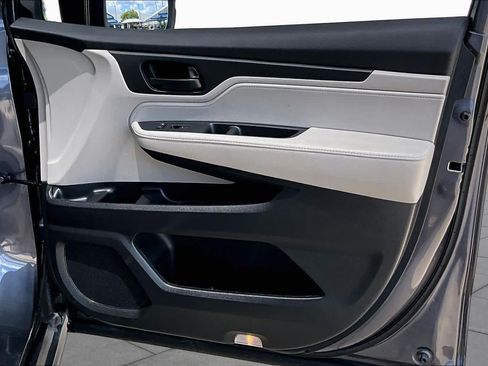 Certified 2025 Honda Odyssey EX-L image 22