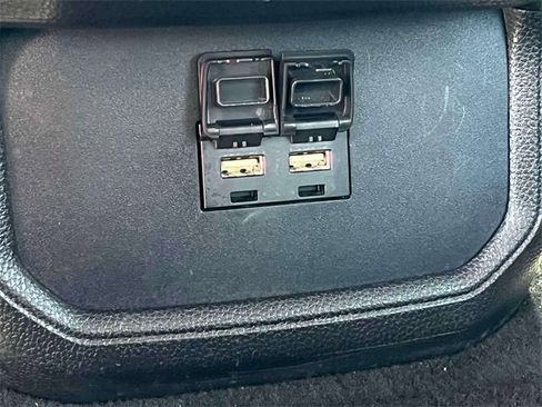 Certified 2021 Toyota Highlander LE image 18