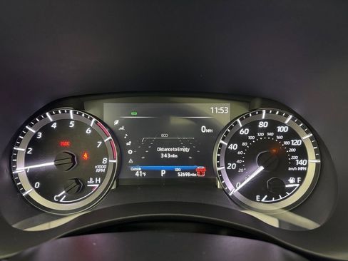 Used 2024 Toyota Highlander LE image 30