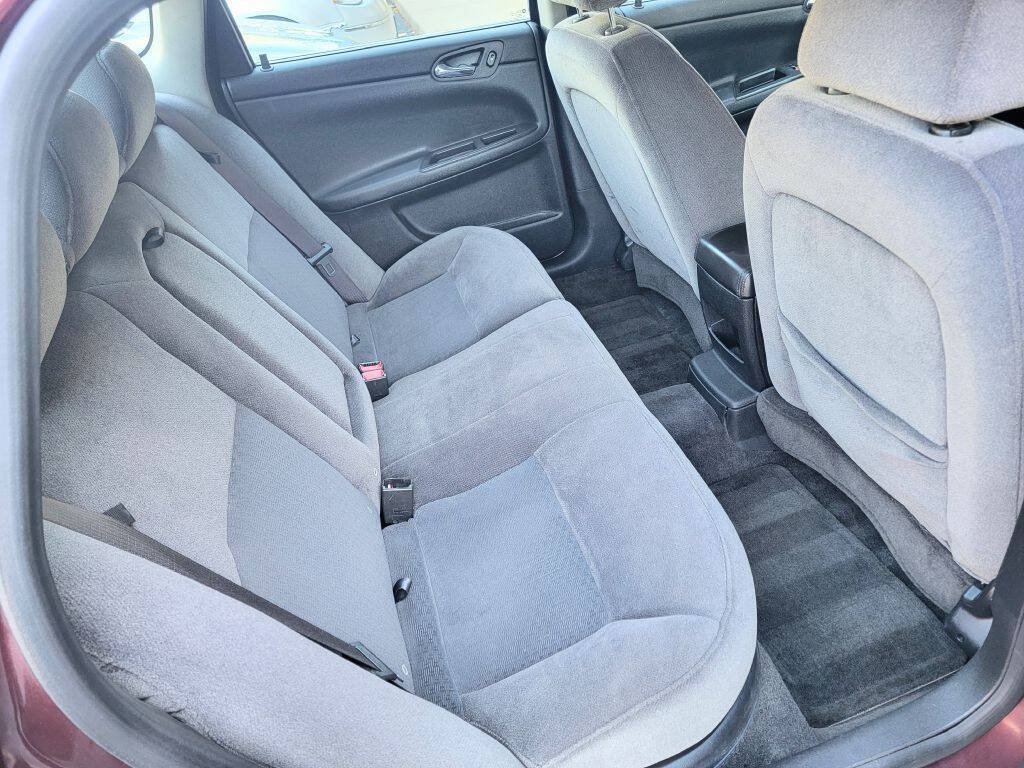 Used 2007 Chevrolet Impala LT FWD image 21