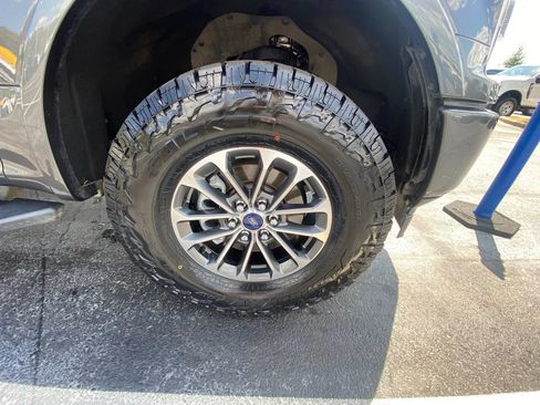 Used 2018 Ford F150 XLT w/ Equipment Group 302A Luxury AWD/4WD image 28