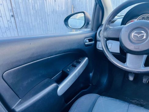 Used 2012 MAZDA MAZDA2 Sport image 19