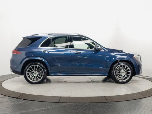 Used 2025 Mercedes-Benz GLE 450e 4MATIC w/ AMG Line Exterior image 33