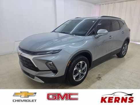 Used 2023 Chevrolet Blazer LT w/ Convenience Package FWD image 1