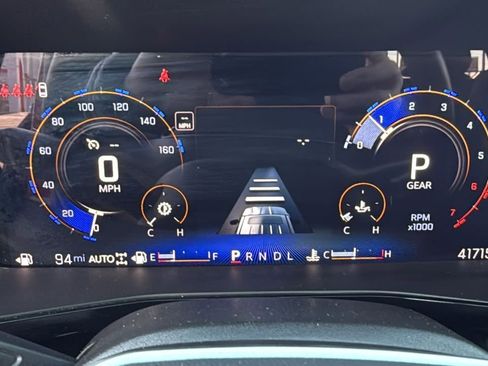 Used 2024 Chevrolet Colorado Z71 w/ Z71 Convenience Package 2 image 22