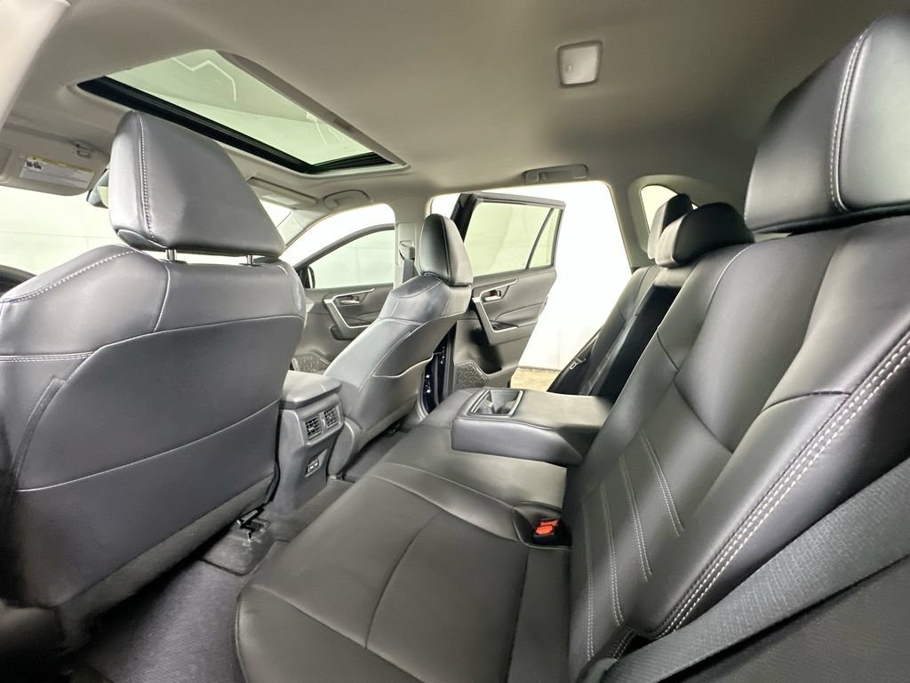 Used 2022 Toyota RAV4 XLE Premium FWD image 15