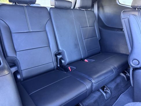 Used 2024 GMC Acadia Elevation image 11