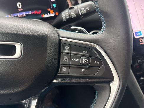 Used 2024 Jeep Grand Cherokee Trailhawk image 20