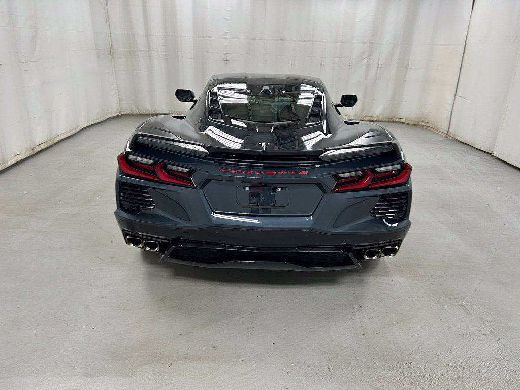 Used 2021 Chevrolet Corvette Stingray Preferred Cpe w/ Z51 Performance Package RWD image 5