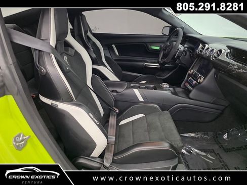 Used 2020 Ford Mustang Shelby GT500 w/ Technology Package RWD image 18