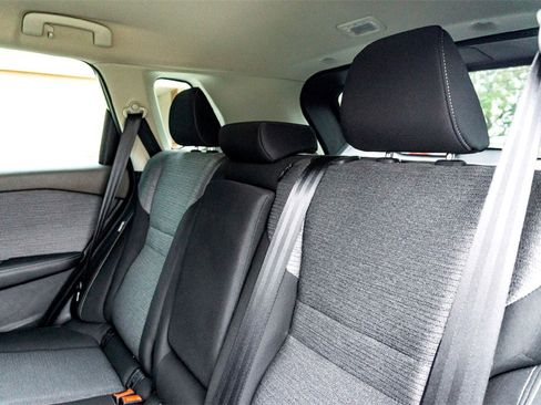 Used 2022 Nissan Rogue S image 26